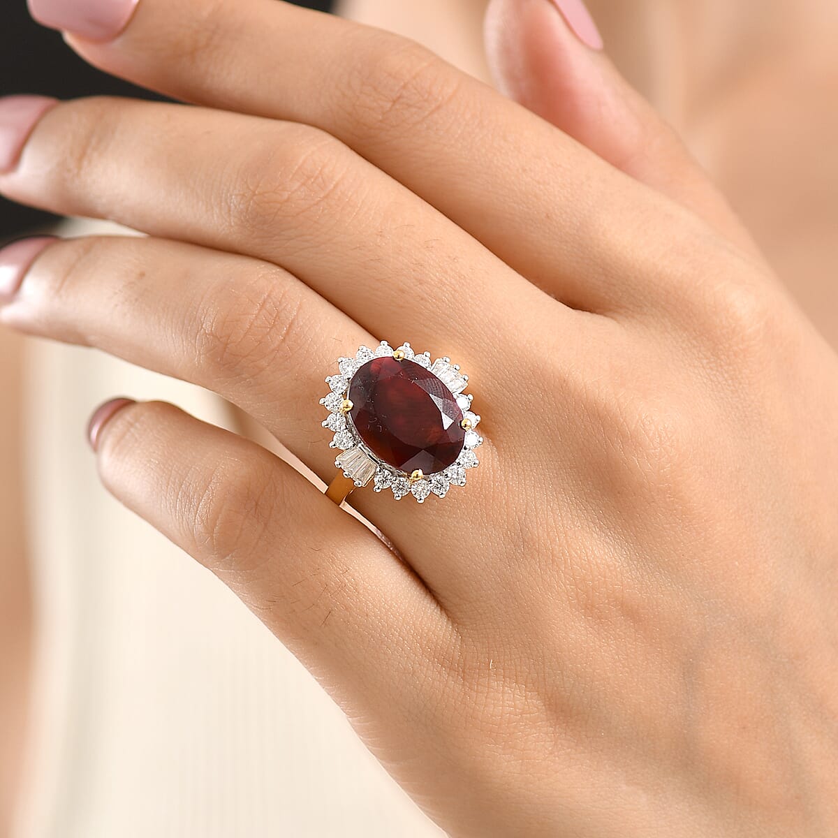D'Joy AAA Ceylon Honey Garnet and Moissanite 11.60 ctw Sunfire Halo Ring in 18K Vermeil Yellow Gold Over Sterling Silver (Size 10.0) image number 2