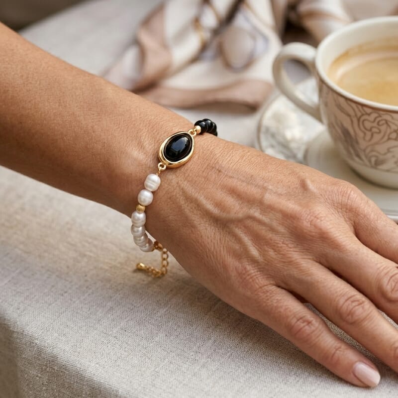 Freshwater Pearl, Black Obsidian 20.00 ctw Bracelet in Goldtone (6.5-7In)