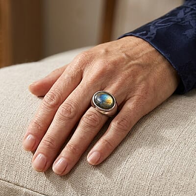 EverTrue Malagasy Labradorite 11.30 ctw Solitaire Ring in Stainless Steel (Size 8)