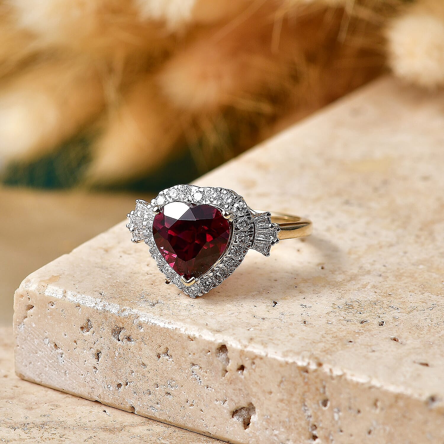 Certified and Appraised AAA Usambara Color Change Garnet and Luxuriant Lab Grown Diamond G-H SI 3.82 ctw Heart Ring in 10K Yellow Gold (Size 5.0)