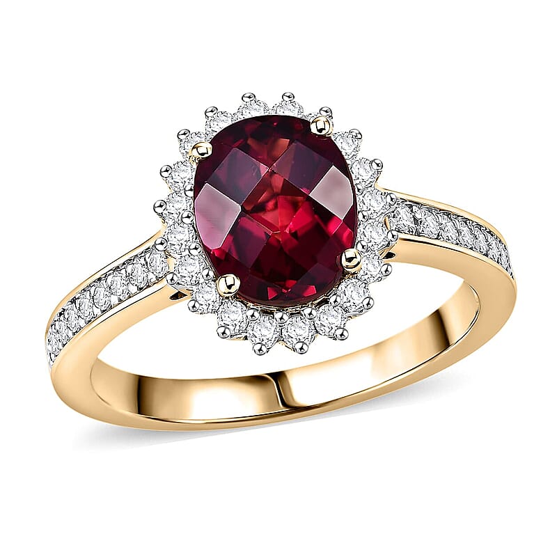 Certified and Appraised AAA Usambara Color Change Garnet and Luxuriant Lab Grown Diamond G-H SI 2.90 ctw Ring in 10K Yellow Gold (Size 5.0)