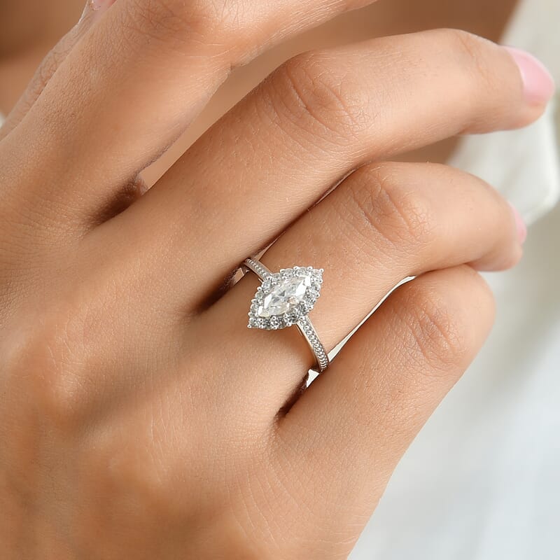 D'Joy Moissanite and White Zircon 1.00 ctw Ring in Rhodium Over Sterling Silver (Size 8.0)