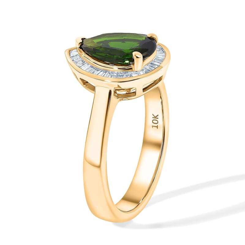 Luxoro Premium Chrome Diopside and Diamond G-H I2 2.30 ctw Crowned Majesty Ring in 10K Yellow Gold (Size 5.0)