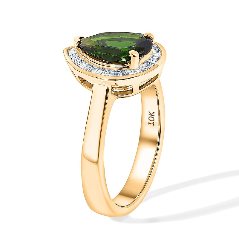 Luxoro 10K Yellow Gold Premium Chrome Diopside, Diamond (G-H, I2) (0.37 cts) Ring (Size 5.0) 2.30 ctw