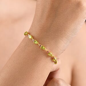 EverTrue Hebei Peridot and Orissa Rose Garnet 8.90 ctw Summer Vine Bracelet in 18K YG Plated (7.25 In) (Ships in 8-10 Days)