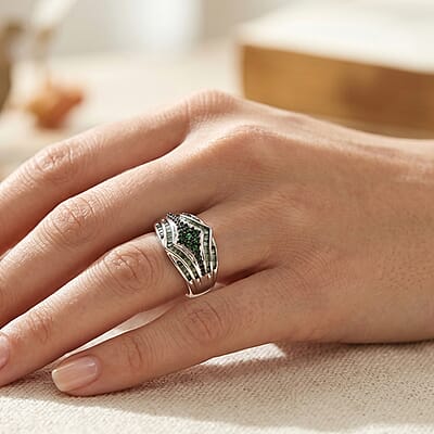 Green Diamond / 7 - Product card gallery slide 2 (10246238765369)