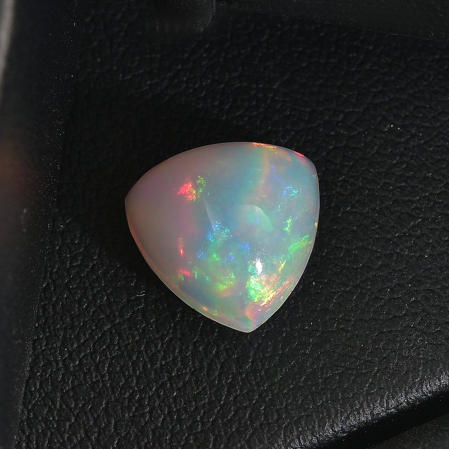 Ethiopian Welo Opal (Trl 10 mm) 2.00 ctw
