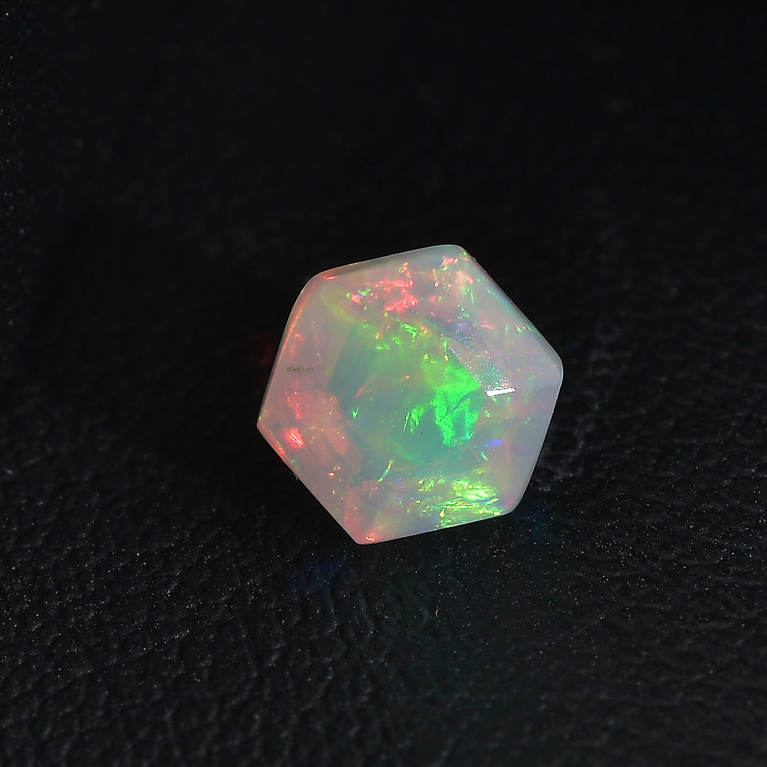 AA Ethiopian Welo Opal (Hexagon 5.5 mm) 0.50 ctw
