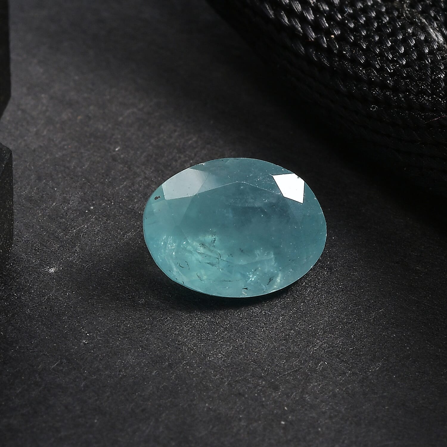 Grandidierite (Ovl 8x6 mm) 0.93 ctw