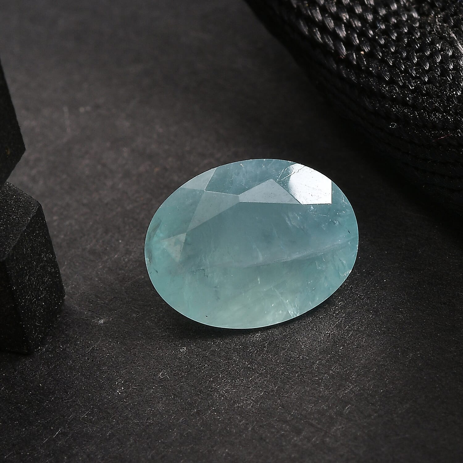 Grandidierite (Ovl 9x7 mm) 1.58 ctw