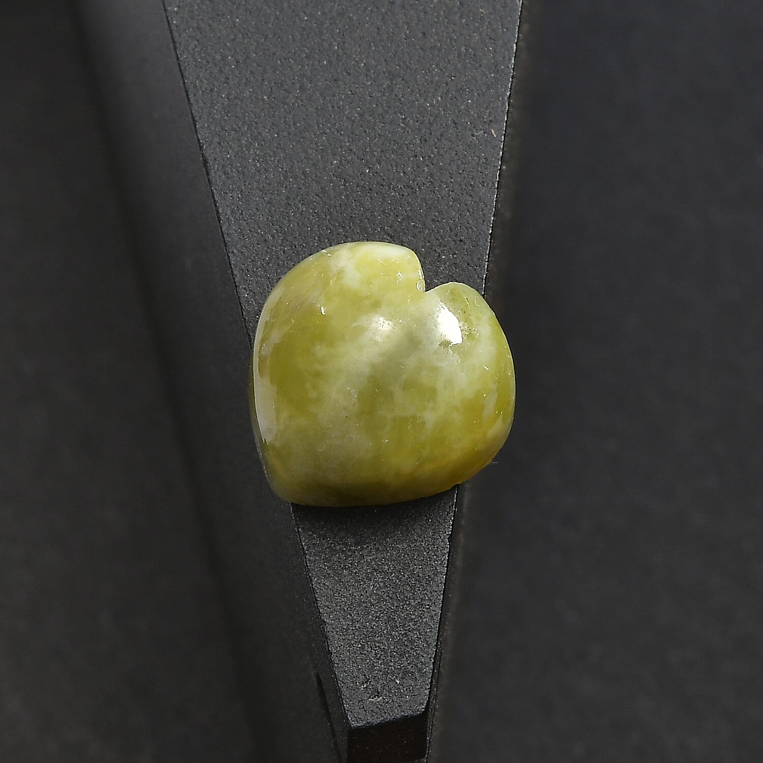 Connemara Marble (Hrt 12 mm) 5.86 ctw