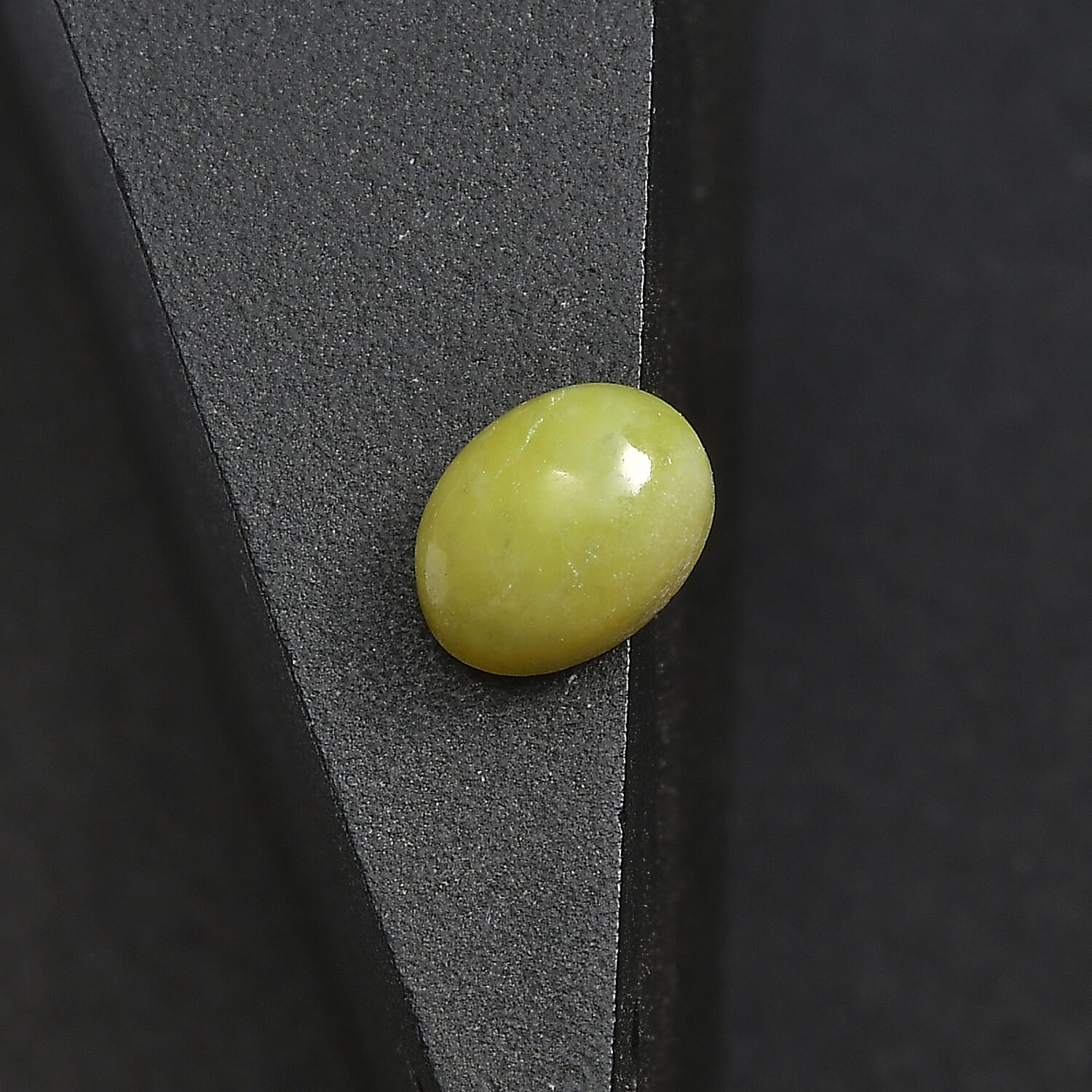 AA Connemara Marble (Ovl 8x6 mm) 1.18 ctw