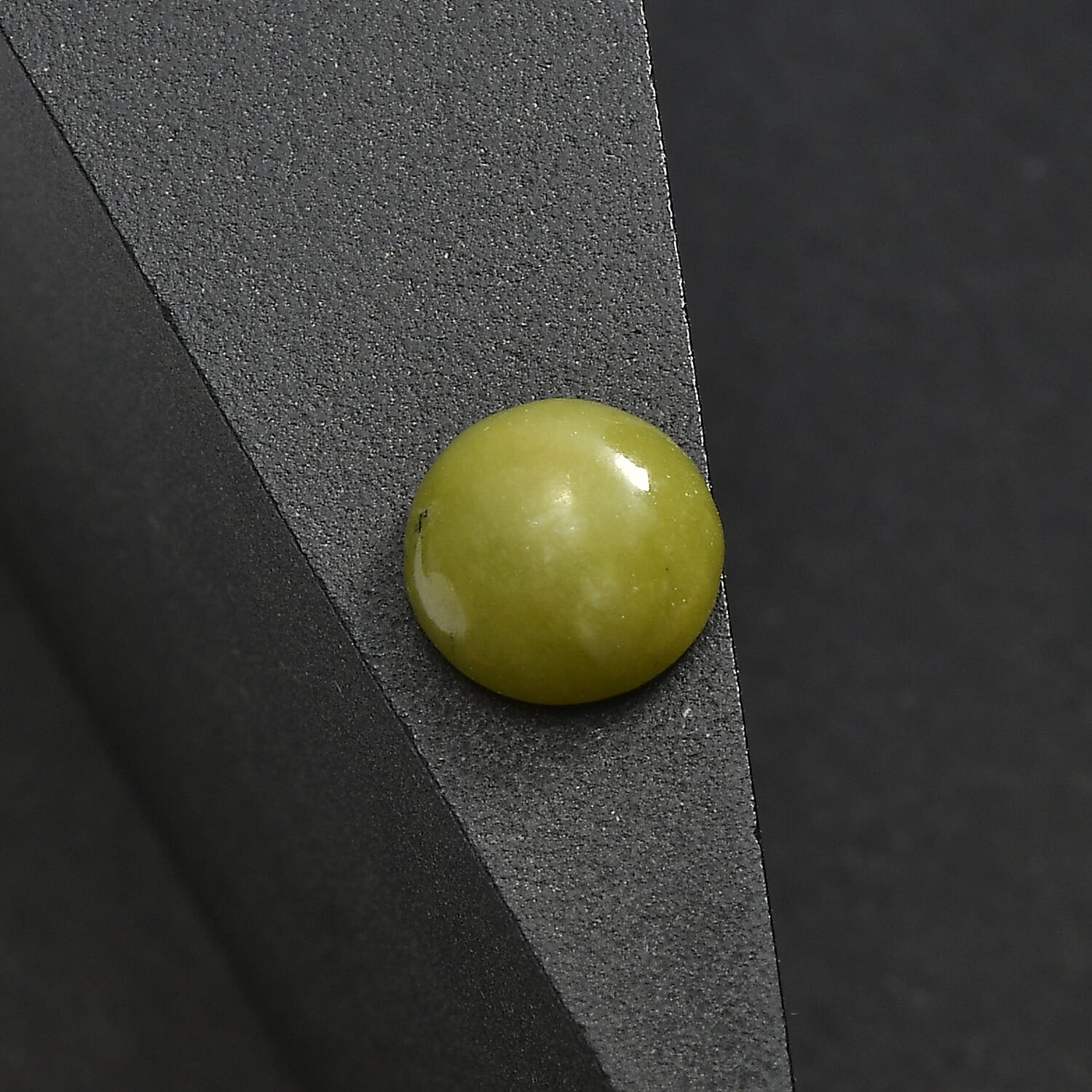 AA Connemara Marble (Rnd 8 mm) 1.80 ctw