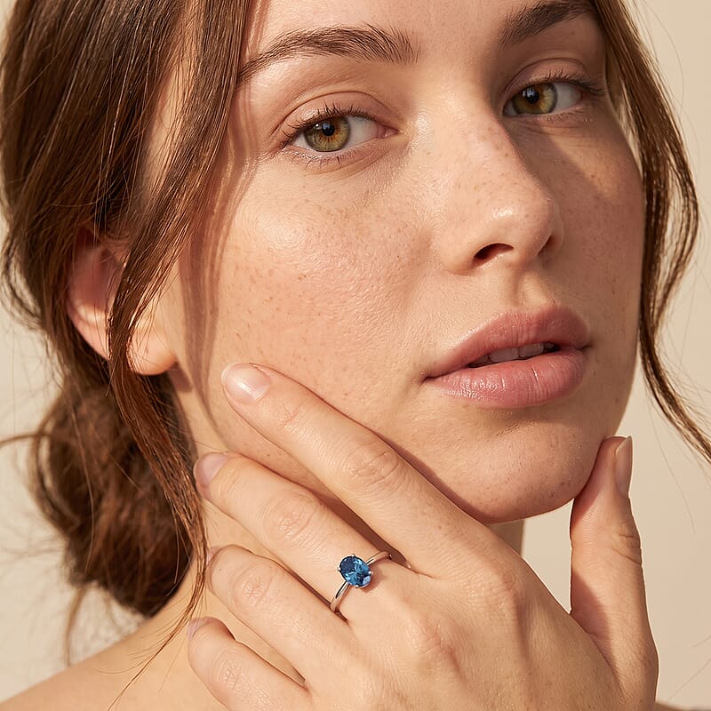 Luxuriant Lab Grown Blue Diamond (IR) SI 1.00 ctw Solitaire Ring in Rhodium Over Sterling Silver (Size 7.0)