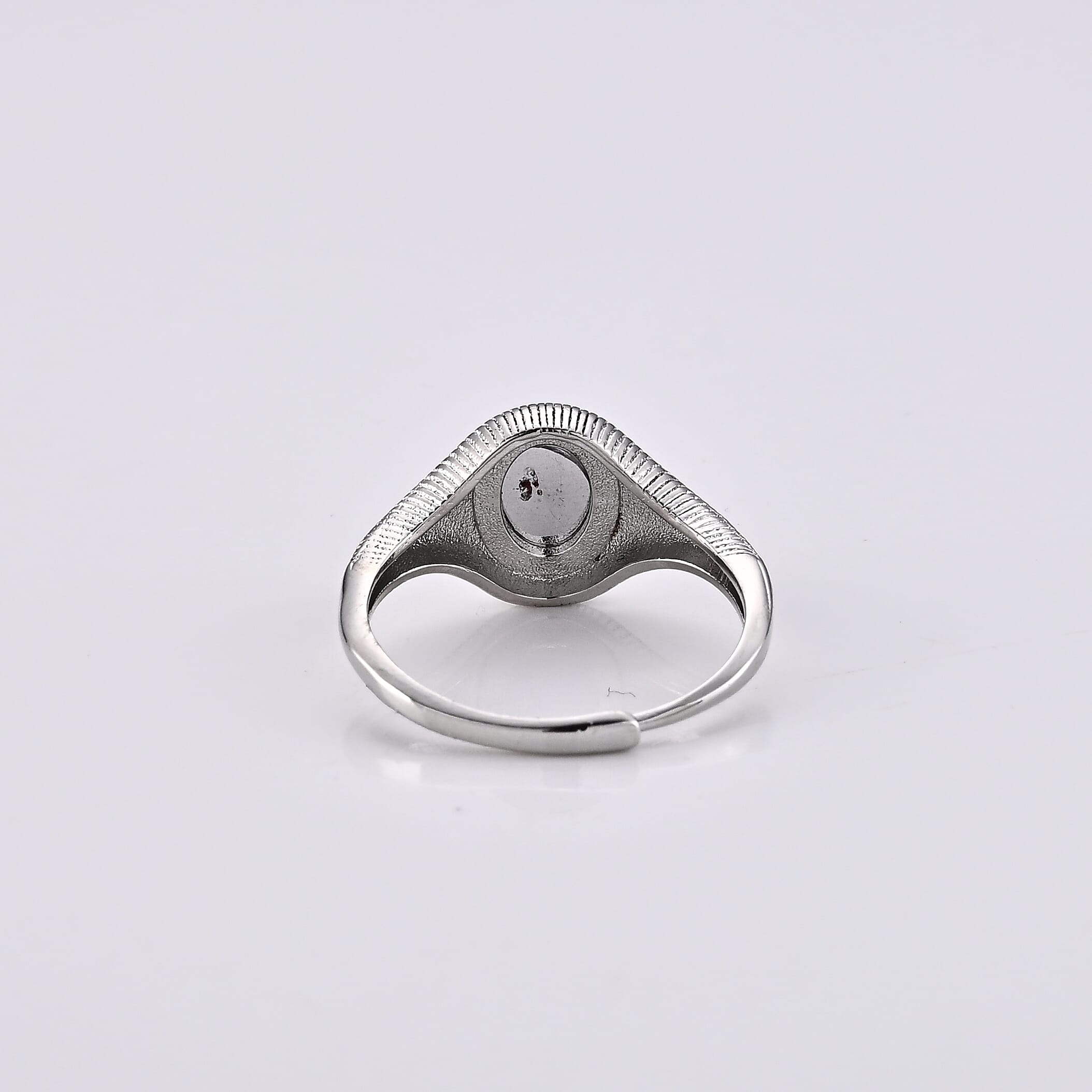 Mozambique Garnet 2.00 ctw Ring in Silvertone (Adjustable)