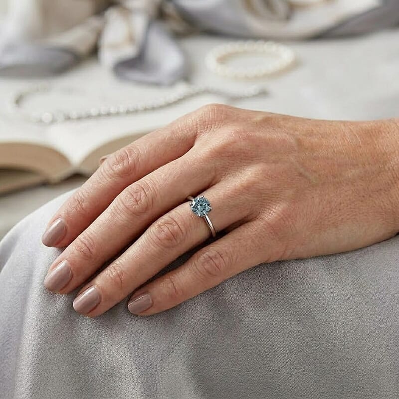 Luxuriant Lab Grown Blue Diamond (IR) SI 1.00 ctw Solitaire Ring in Rhodium Over Sterling Silver (Size 6.0)