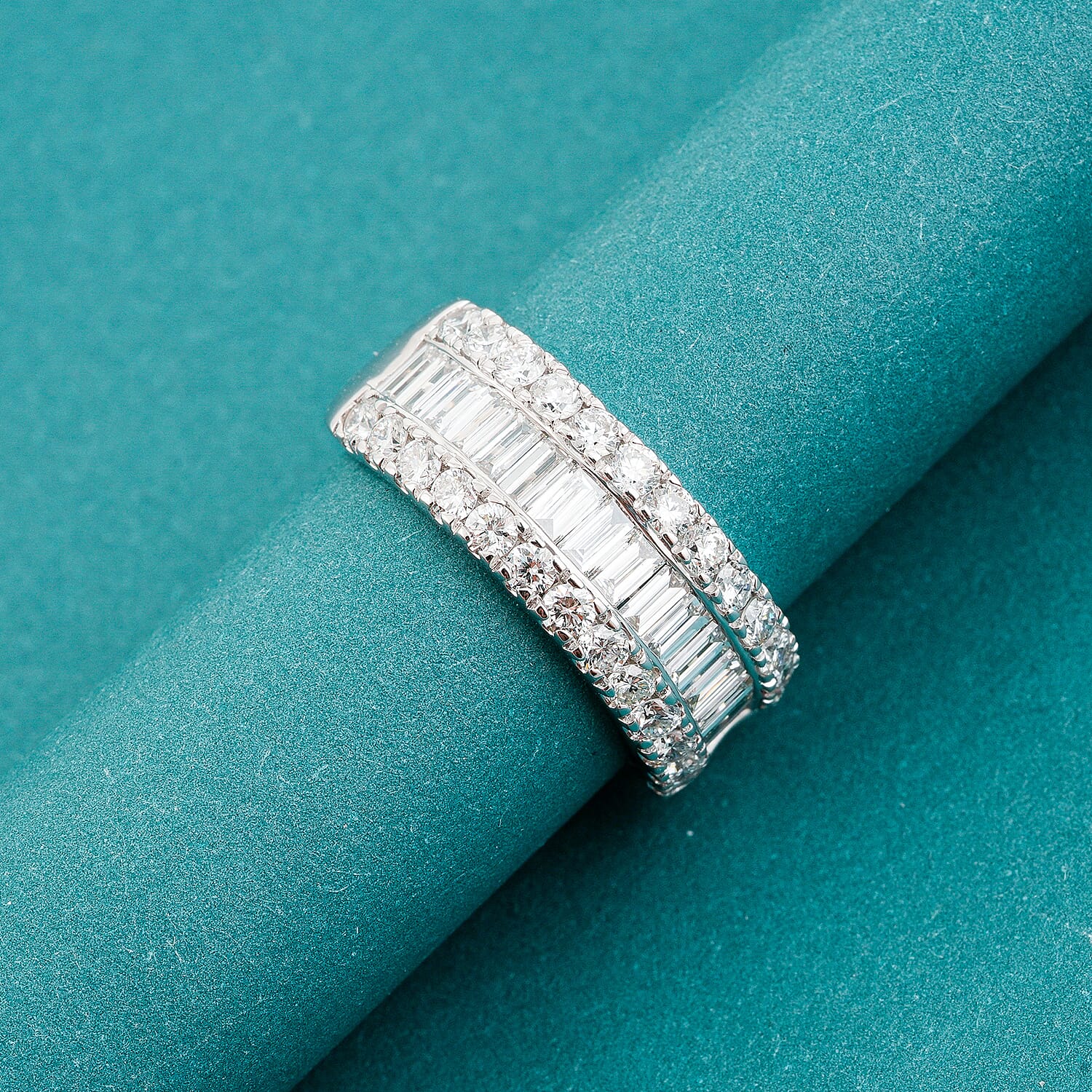 Lab Grown Diamond SI1 2.17 ctw Ring in Sterling Silver (Size 6.0)