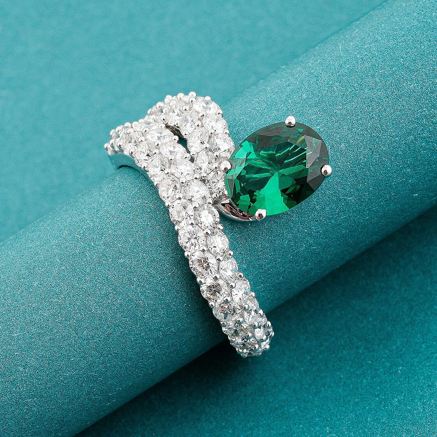 Lab Grown Emerald and Lab Grown Diamond G-H SI1 3.36 ctw Ring in Sterling Silver (Size 6.0)