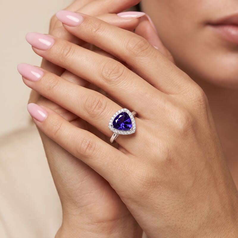 Misty Horizon – Tanzanite Halo Ring