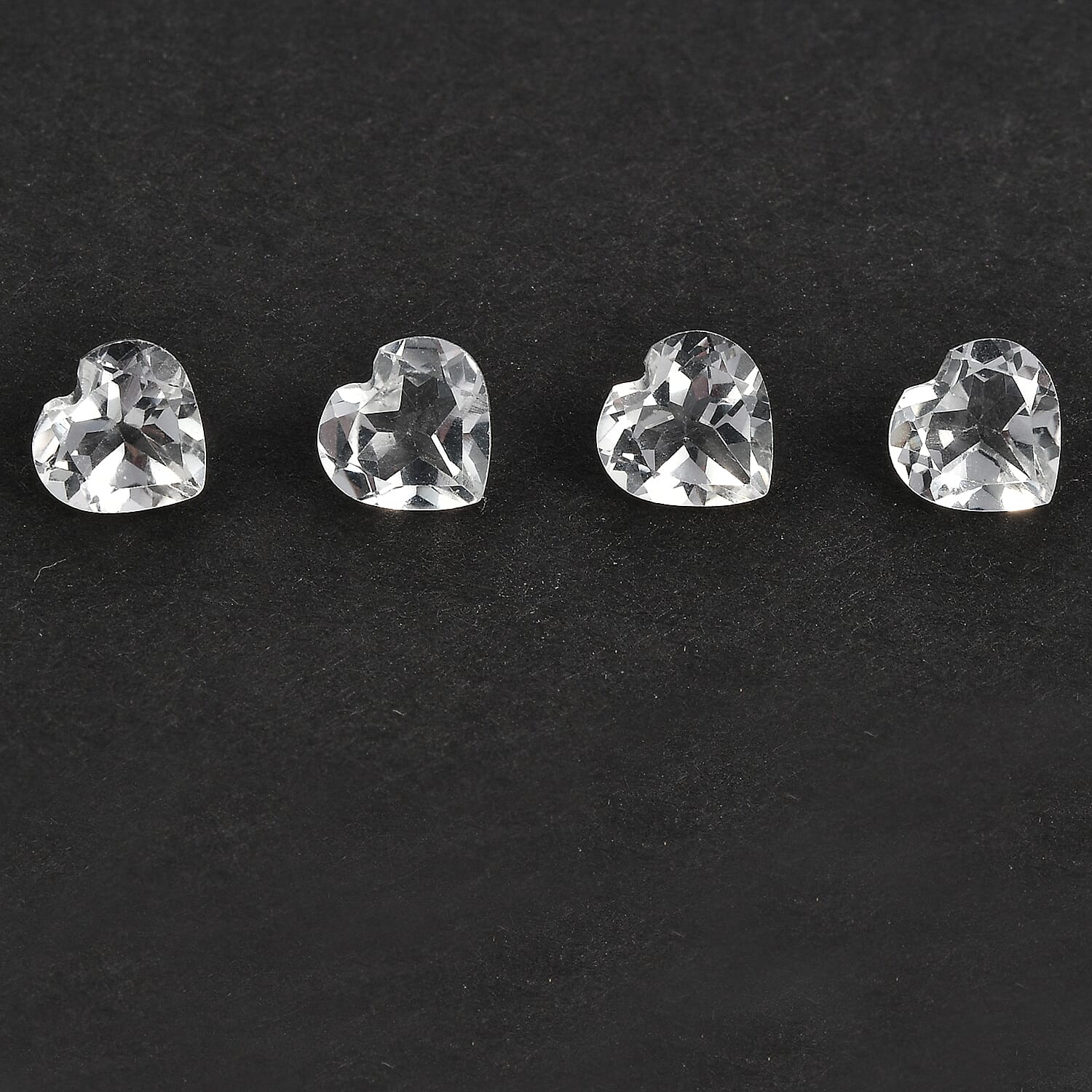 White Topaz (Hrt 6 mm) 3.13 ctw