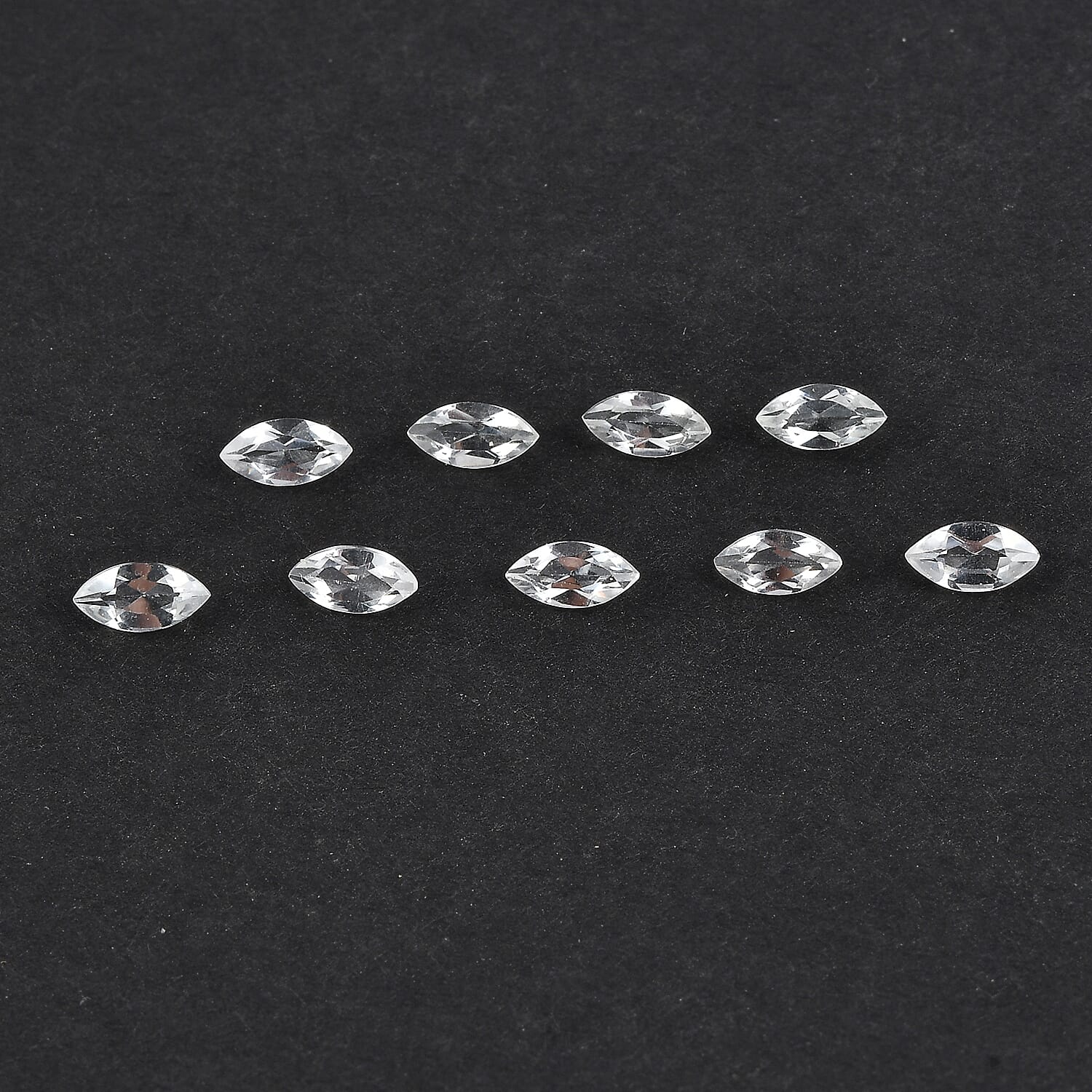 White Topaz (Mrq 6x3 mm) 2.57 ctw