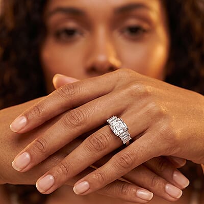 IGI Certified Luxuriant Asscher Cut Lab Grown Diamond G VS 2.00 ctw Royal Palace Radiance Ring in 10K White Gold (Size 5.0)