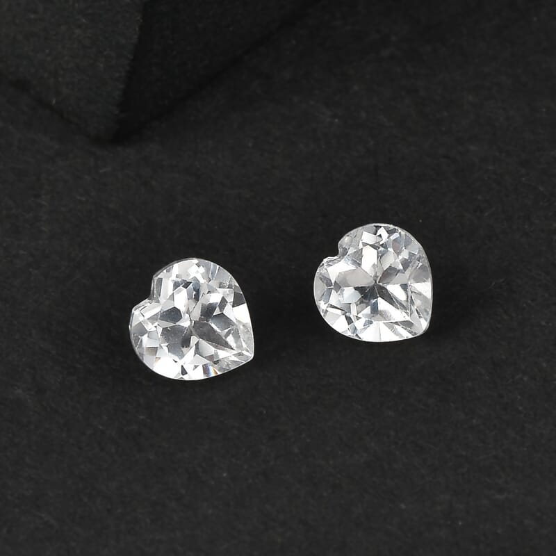 White Topaz (Hrt 4.5 mm) 0.74 ctw