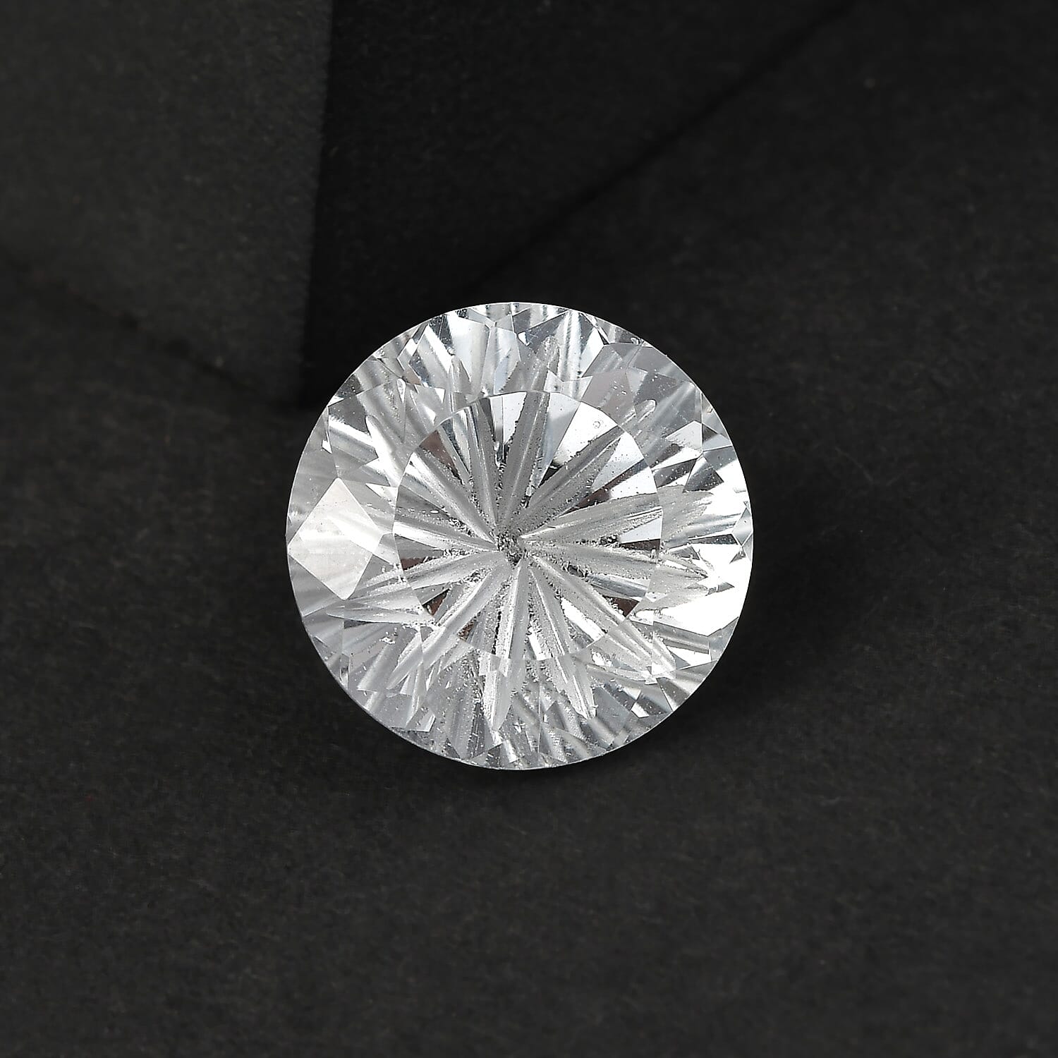 White Topaz (Rnd 12 mm) 6.60 ctw