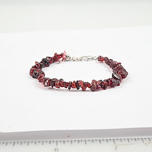 Red Garnet 60.90 ctw Beaded Chips Bracelet in Sterling Silver (7-8In)