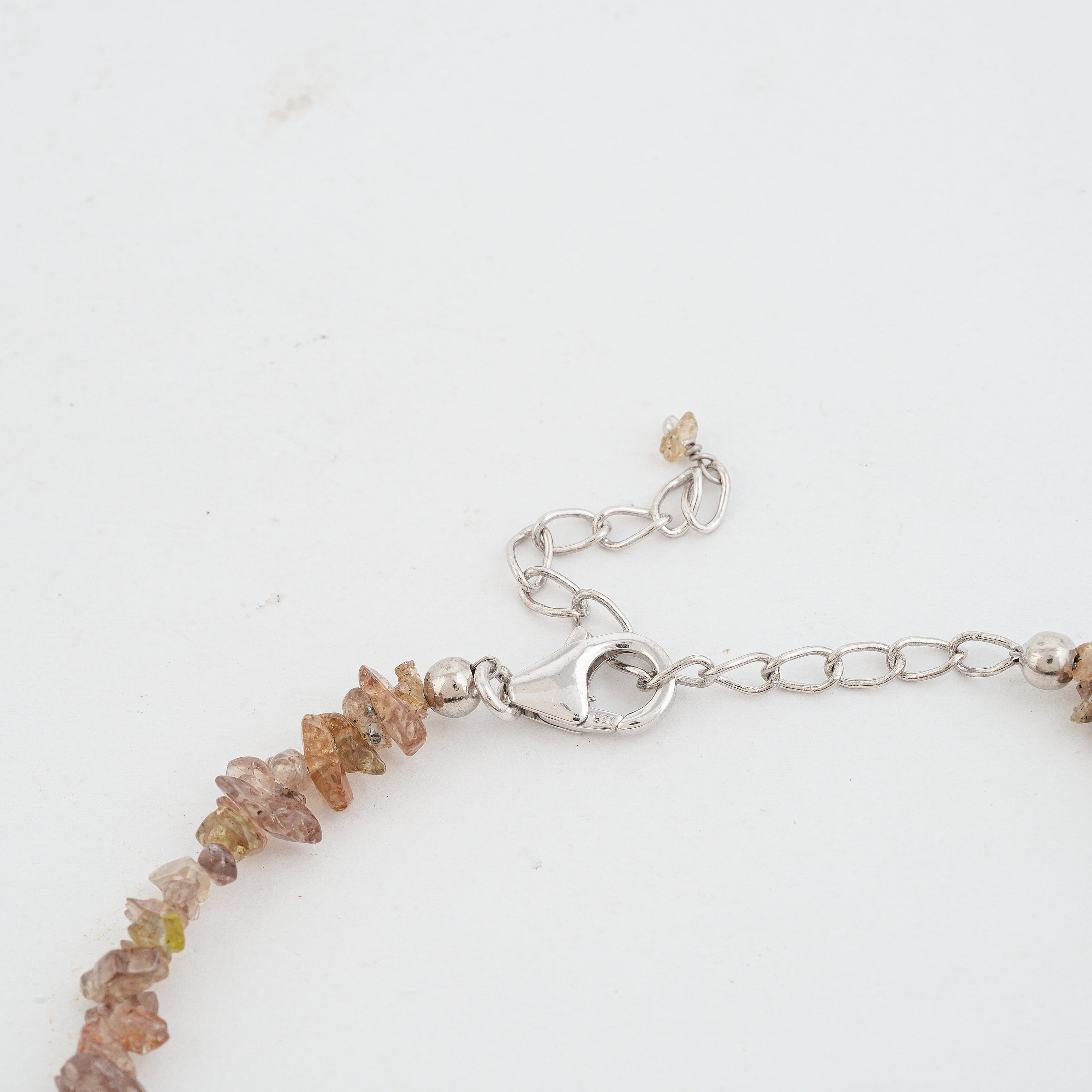 Color Change Garnet 26.60 ctw Beaded Chips Bracelet in Sterling Silver (7-8.5In)