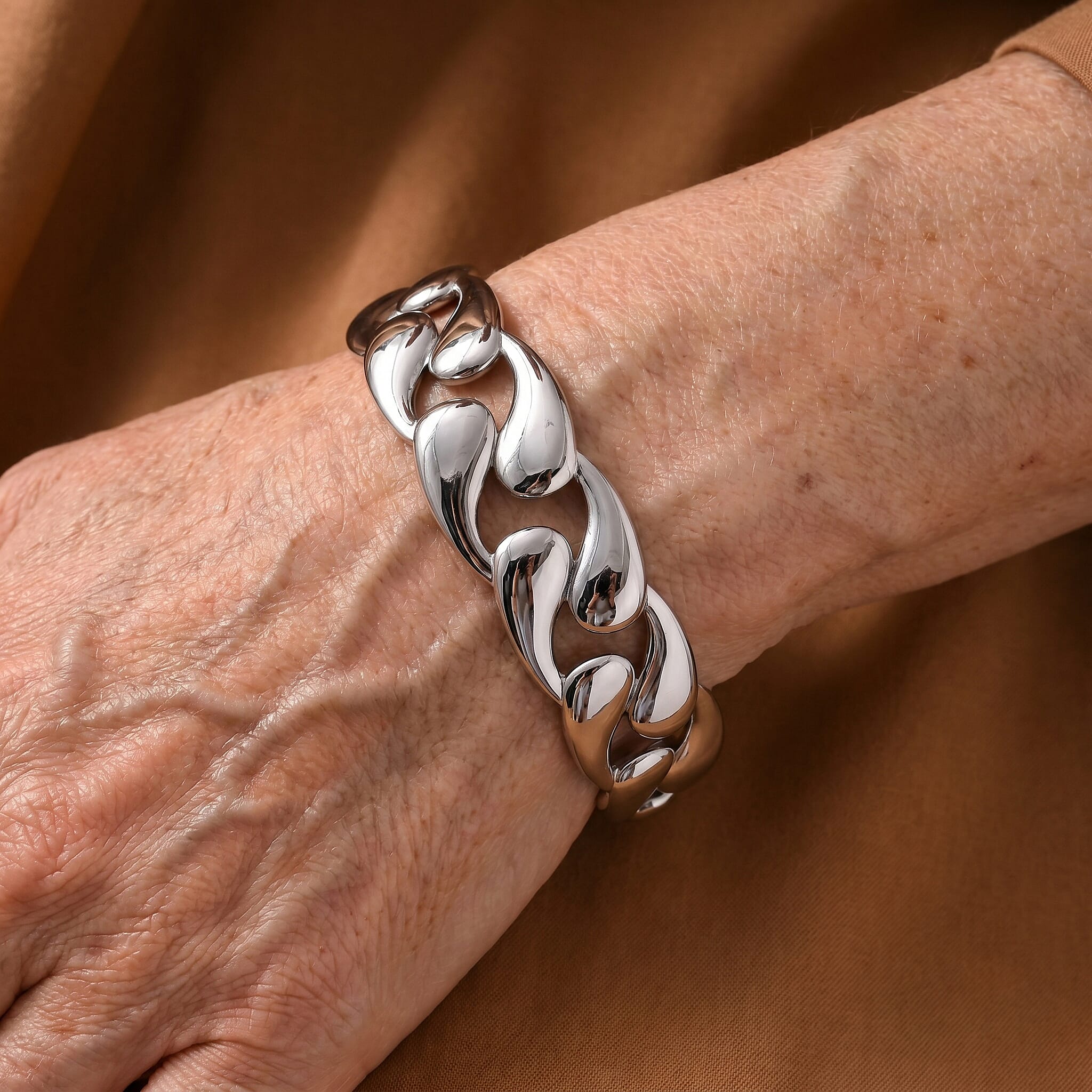 Wave Cuff Bracelet in Stainless Steel (6.75 In)