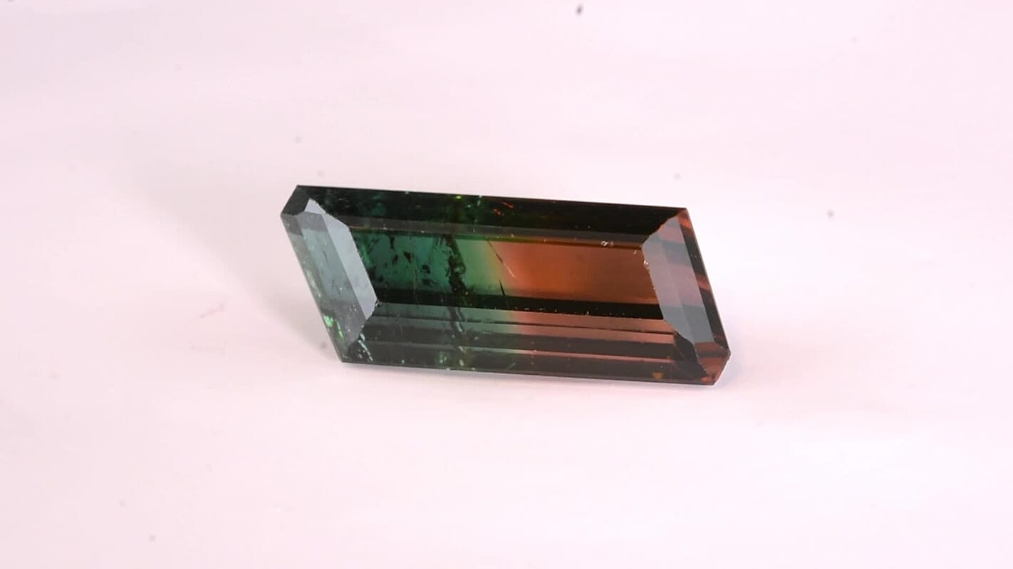 AAA Bi Color Tourmaline (Oct 21.57x17.26 mm) (Del. In 10-12 Days) 11.18 ctw