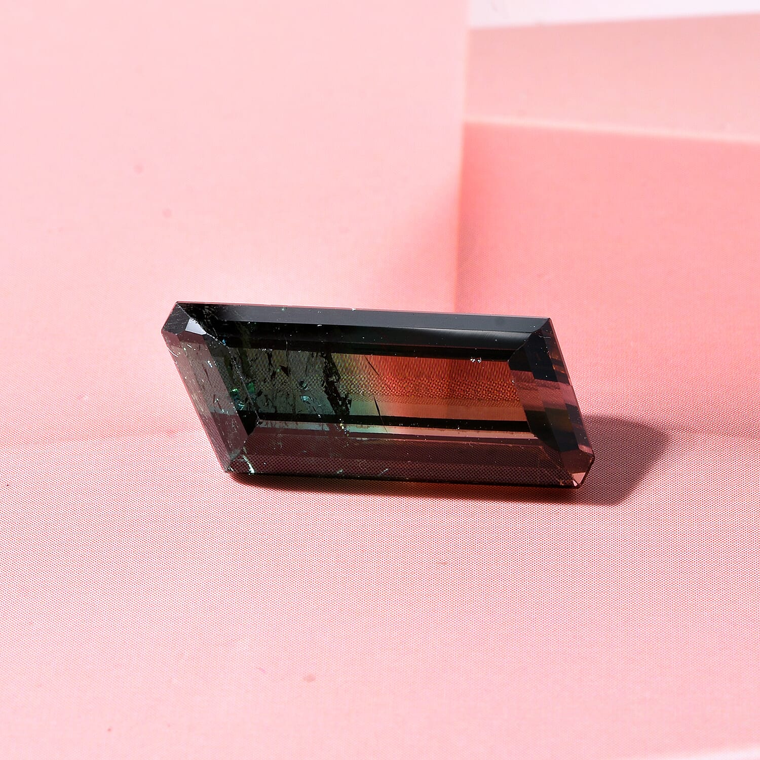 AAA Bi Color Tourmaline (Oct 21.57x17.26 mm) 11.18 ctw