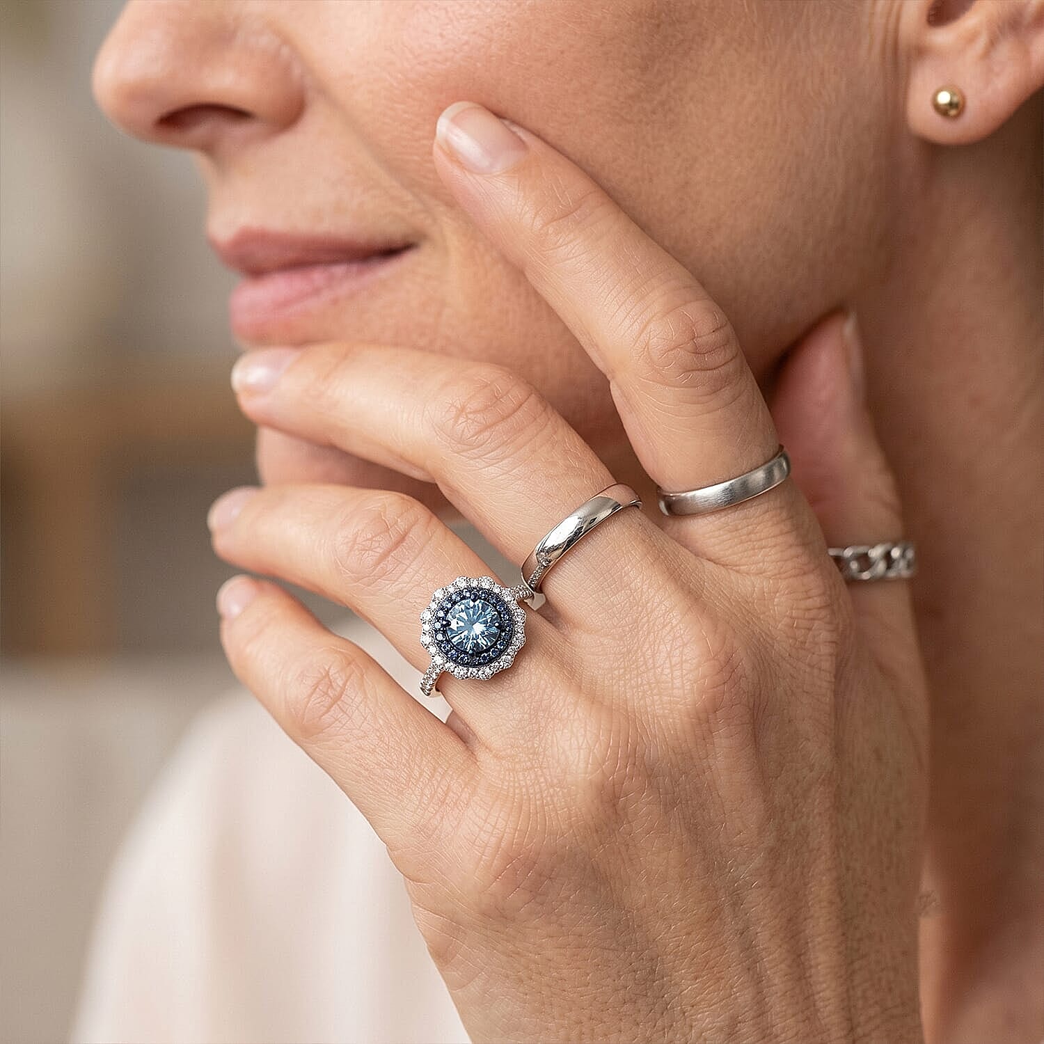 Luxuriant Lab Grown Blue Diamond (IR), Lab Grown Diamond (SI) Ring in Rhodium Over Sterling Silver (Size 5.0) 1.00 ctw