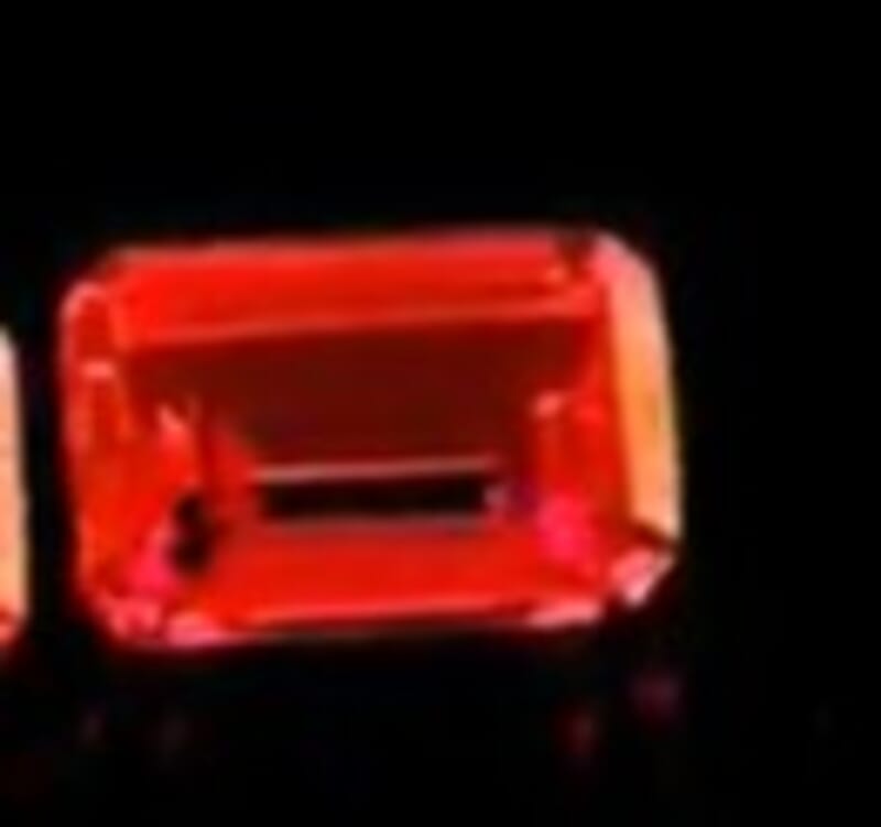 Auction of the Month AAAA Set of 2 Color Change Garnet (Oct 6x4 mm) 1.20 ctw