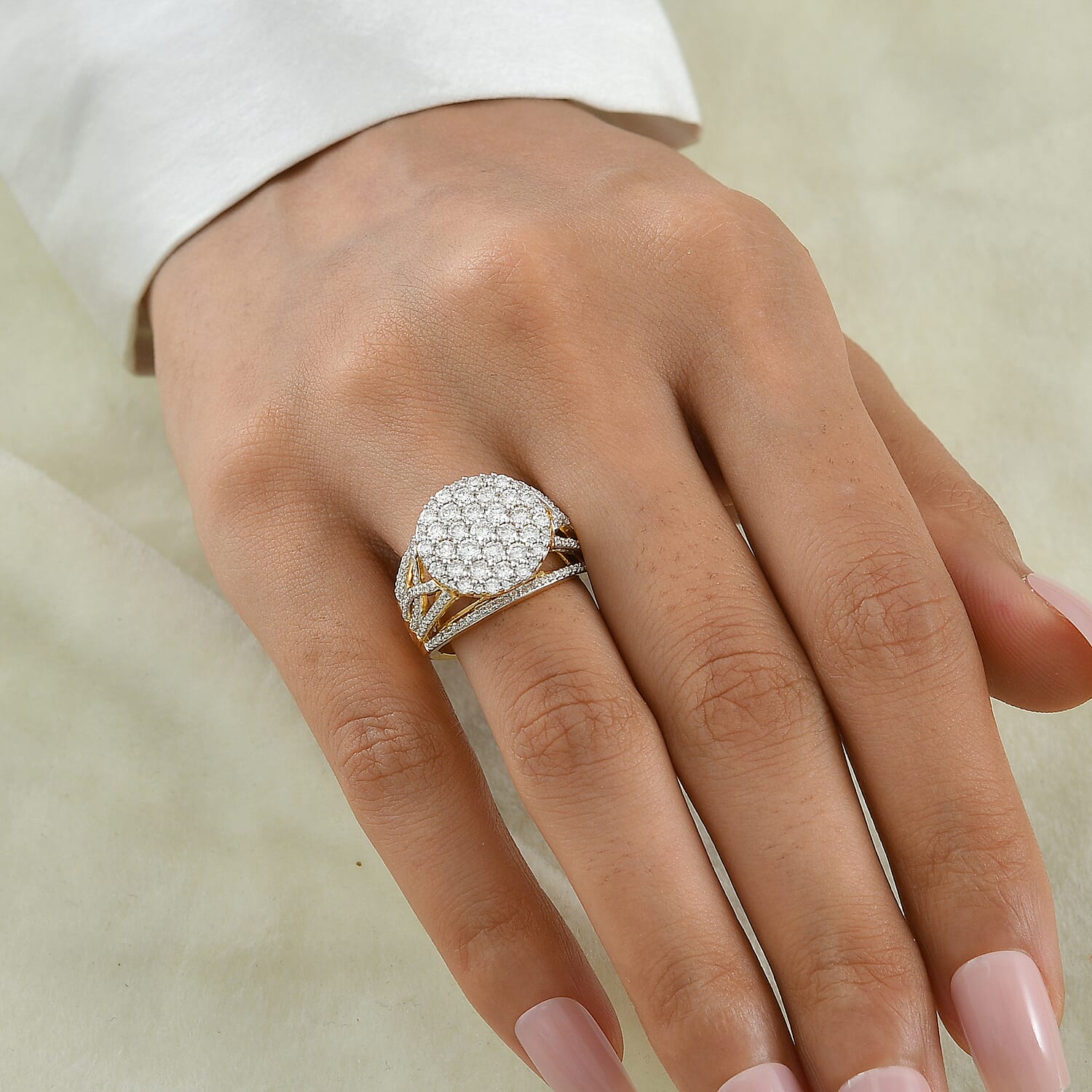 Luxuriant Lab Grown Diamond G-H SI 2.00 ctw Ring in 18K Vermeil Yellow Gold Over Sterling Silver (Size 5.0)
