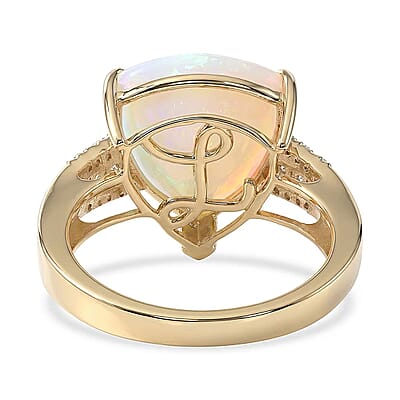 Luxoro AAA Ethiopian Welo Opal and Diamond I2 5.70 ctw Trillion Glow Ring in 10K Yellow Gold (Size  5.0)