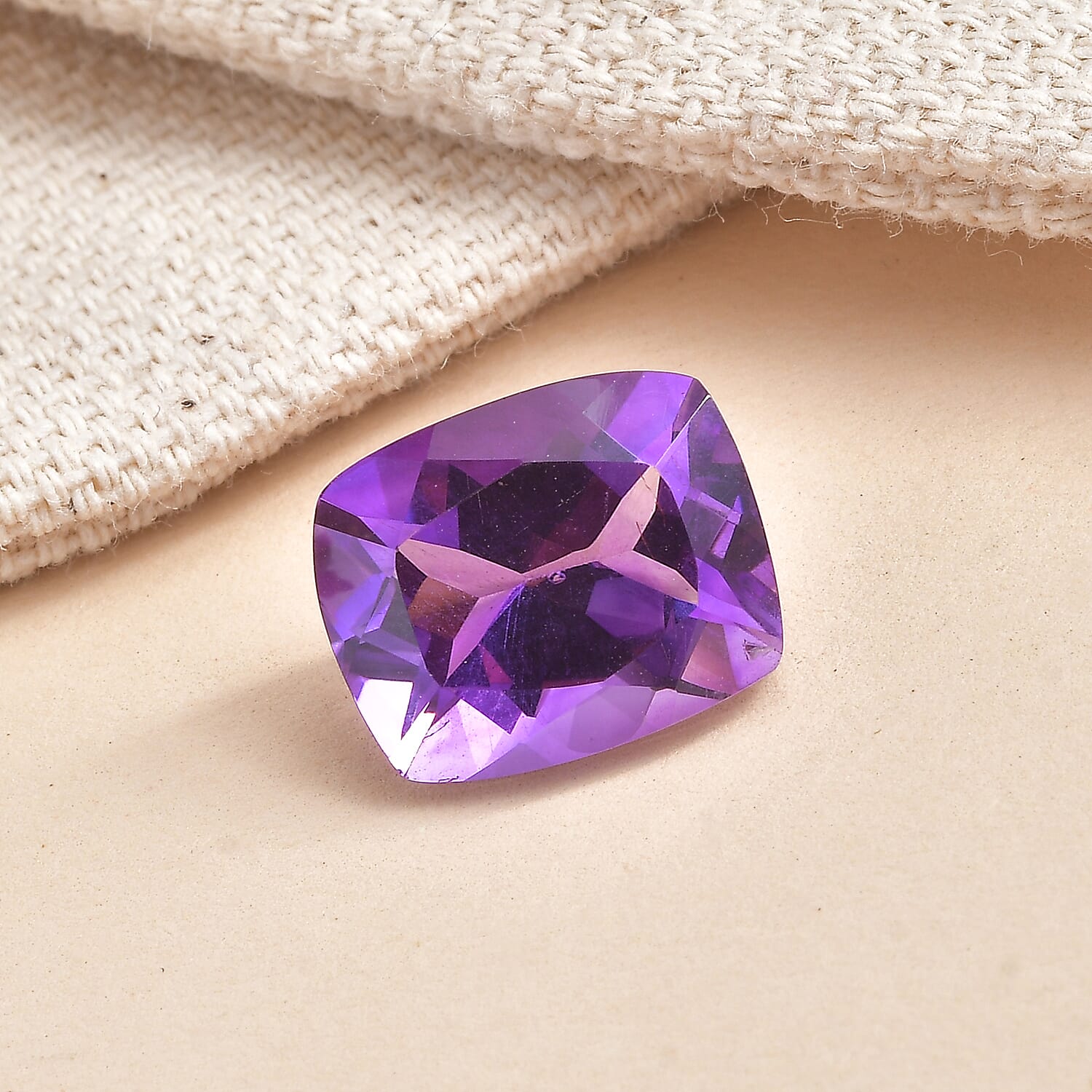 AA Moroccan Amethyst (Cush 11x9 mm) 3.51 ctw