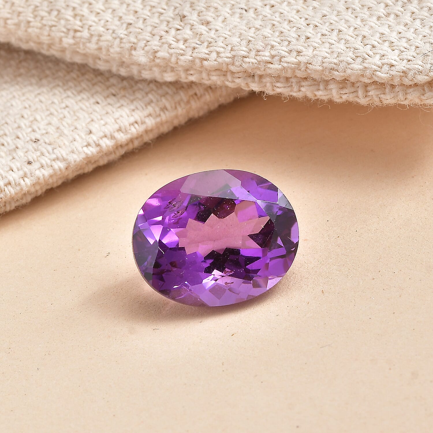 AA Moroccan Amethyst (Ovl 11x9 mm) 2.90 ctw