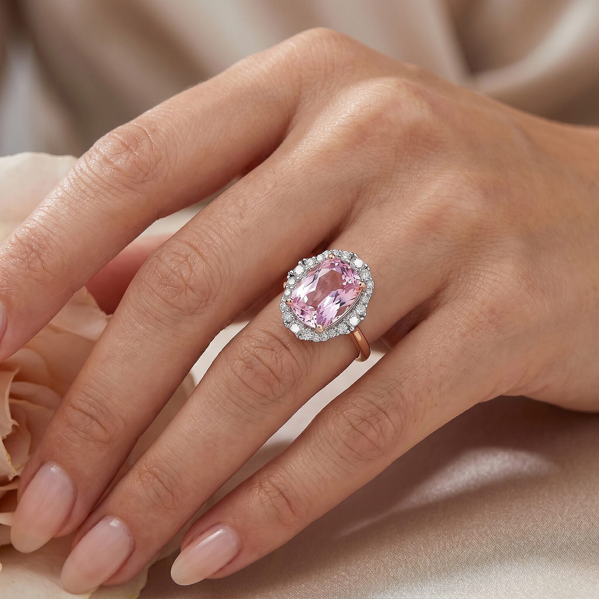 AAA Martha Rocha Kunzite and Luxuriant Lab Grown Diamond G-H SI 9.50 ctw Ring in 10K Rose Gold (Size 6.0) 4.15 Grams
