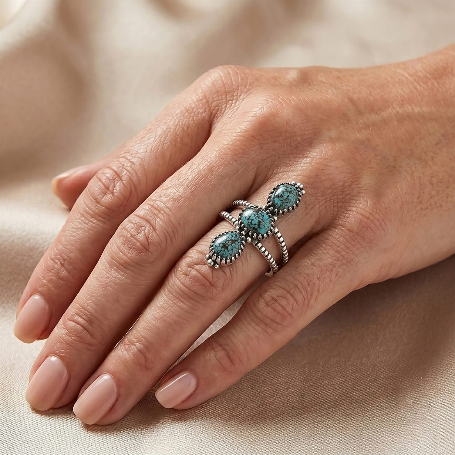 D'Joy Artisan Crafted Premium Spiderweb Turquoise 2.30 ctw 3 Stone Ring in Sterling Silver (Size 5.0)