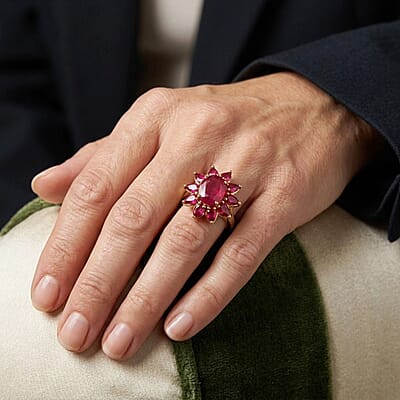 D'Joy Premium Niassa Ruby (FF) 6.00 ctw Flame Bloom Ring in 18K Vermeil YG Over Sterling Silver (Size 7.0)