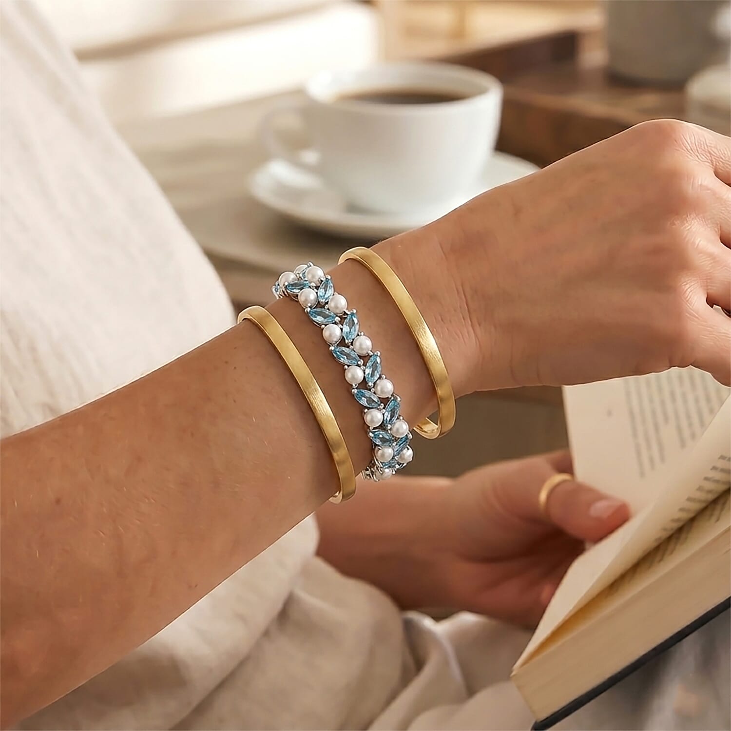 D'Joy Betroka Blue Apatite and Freshwater Pearl 3.00 ctw Tidal Bloom Bracelet in Rhodium Over Sterling Silver (7.25 In)