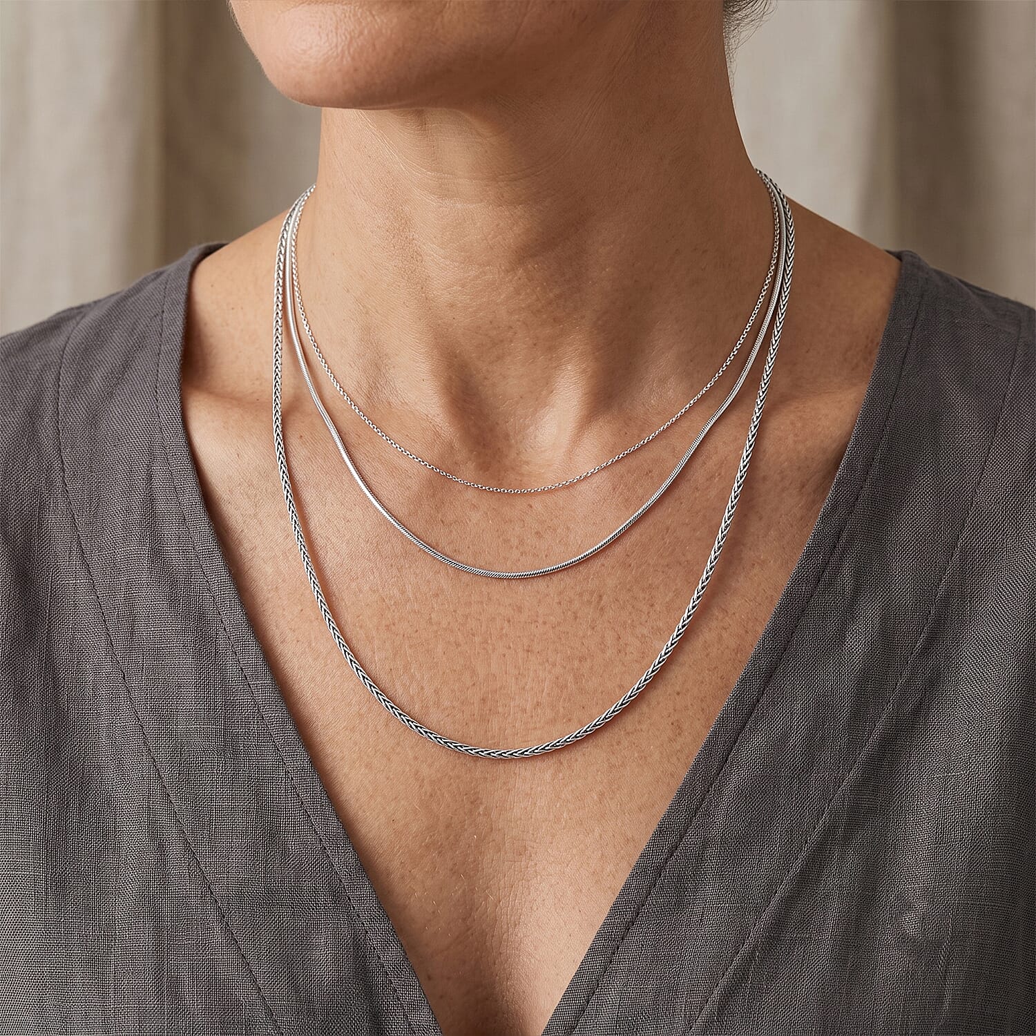 Diamond-cut Palm Chain Necklace in Sterling Silver 14.40 Grams 24 Inches