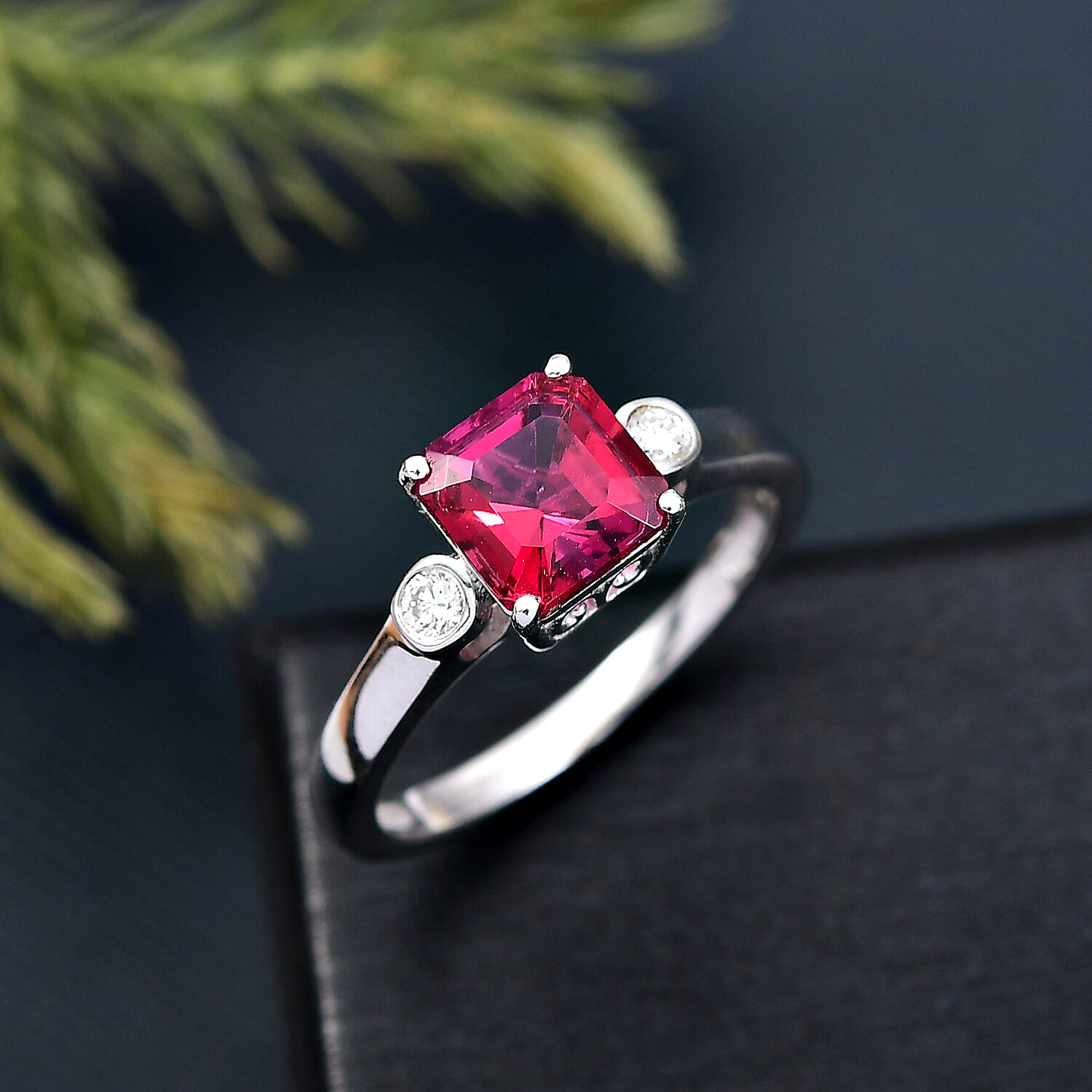 Luxuriant AAA Lab Grown Bixbite and Lab Grown Diamond G-H SI 1.60 ctw Ring in Rhodium Over Sterling Silver (Size 8.0)