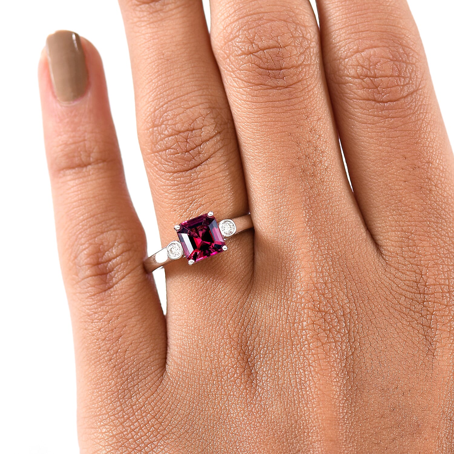 Luxuriant AAA Lab Grown Bixbite and Lab Grown Diamond G-H SI 1.60 ctw Ring in Rhodium Over Sterling Silver (Size 8.0)