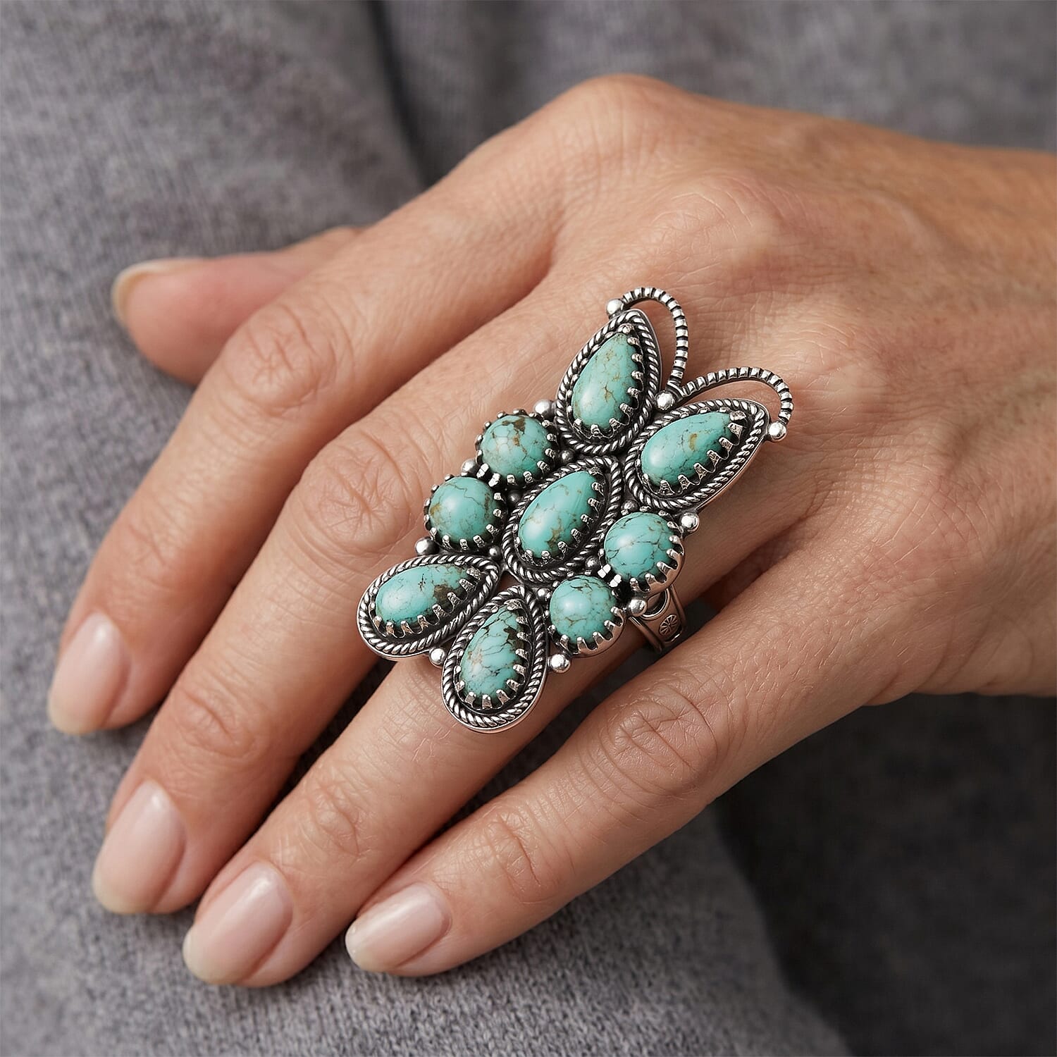 D'Joy Artisan Crafted Royston Turquoise 6.00 ctw Ring in Sterling Silver (Size 7.0)