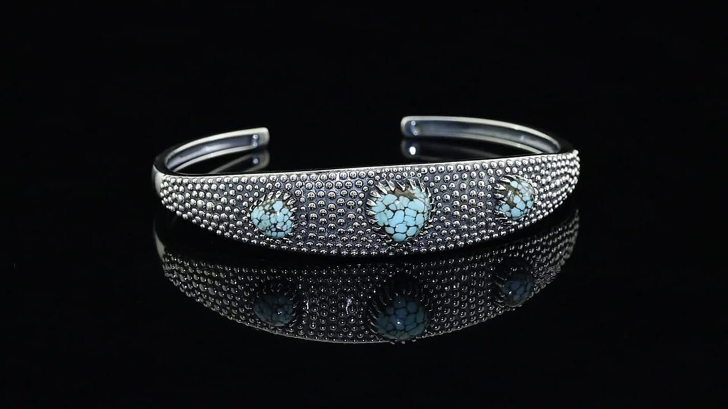 D'Joy Artisan Crafted Premium Spiderweb Turquoise Cuff Bracelet in Sterling Silver (7.25 In) 5.60 ctw