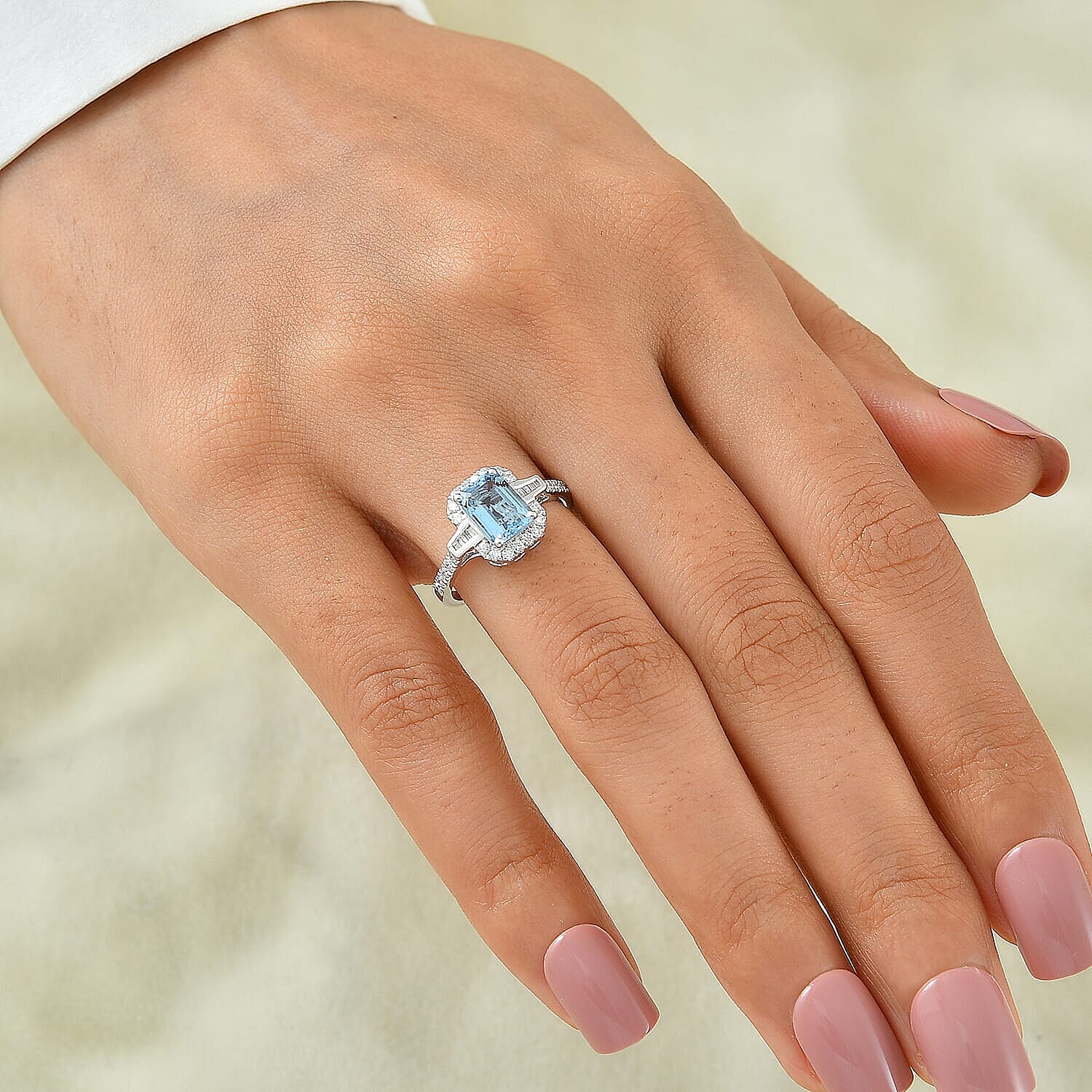 Certified & Appraised Luxoro 10K White Gold AAA Santamaria Aquamarine, Diamond (I2) Ring (Size 5.0) 1.85 ctw