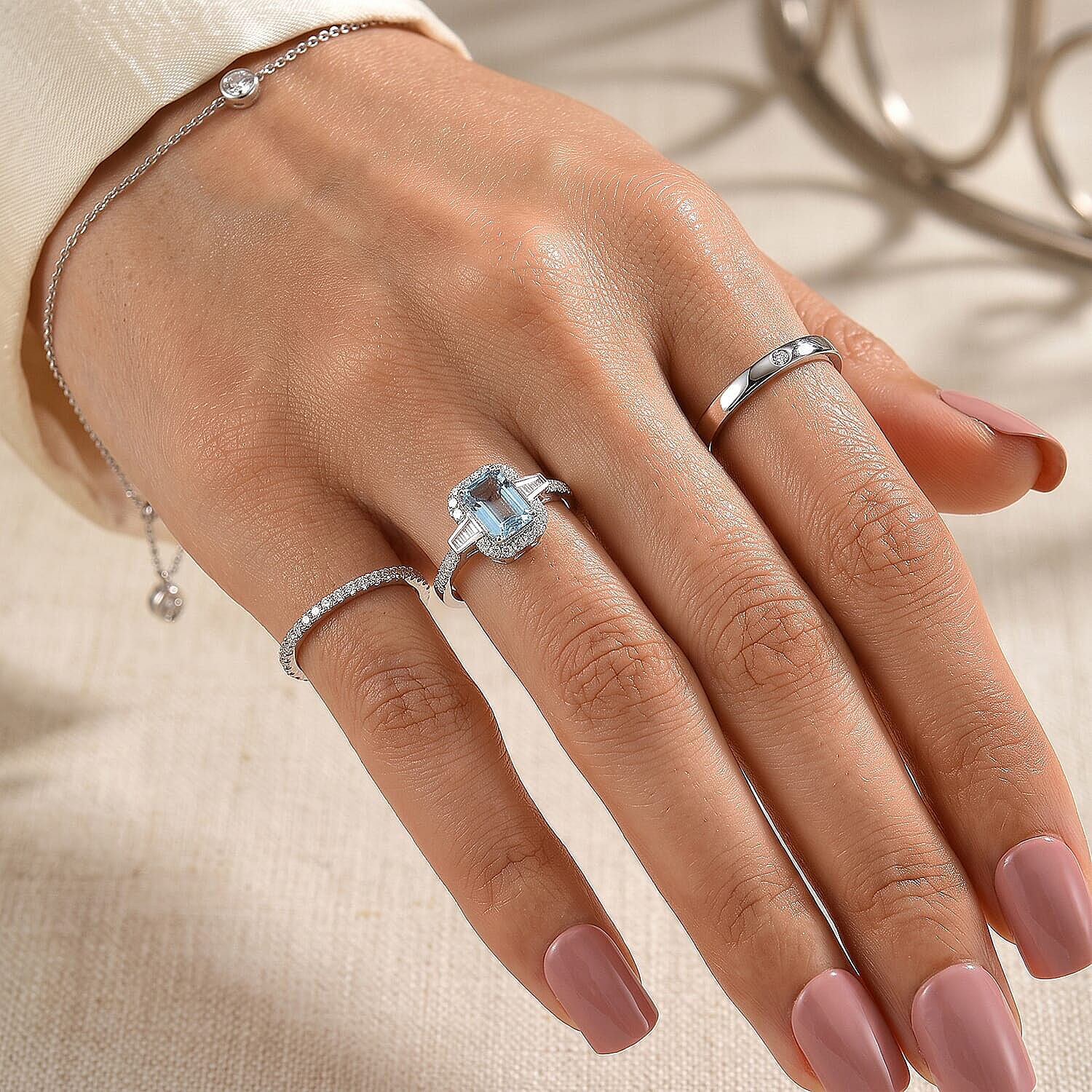 Certified & Appraised Luxoro 10K White Gold AAA Santamaria Aquamarine, Diamond (I2) Ring (Size 5.0) 1.85 ctw
